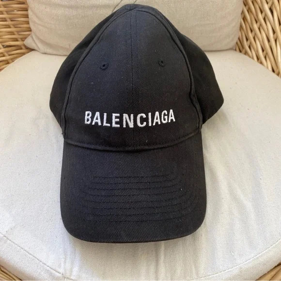 Balenciaga | Accessories | Copy Authentic Balenciaga Ball  display picture 3